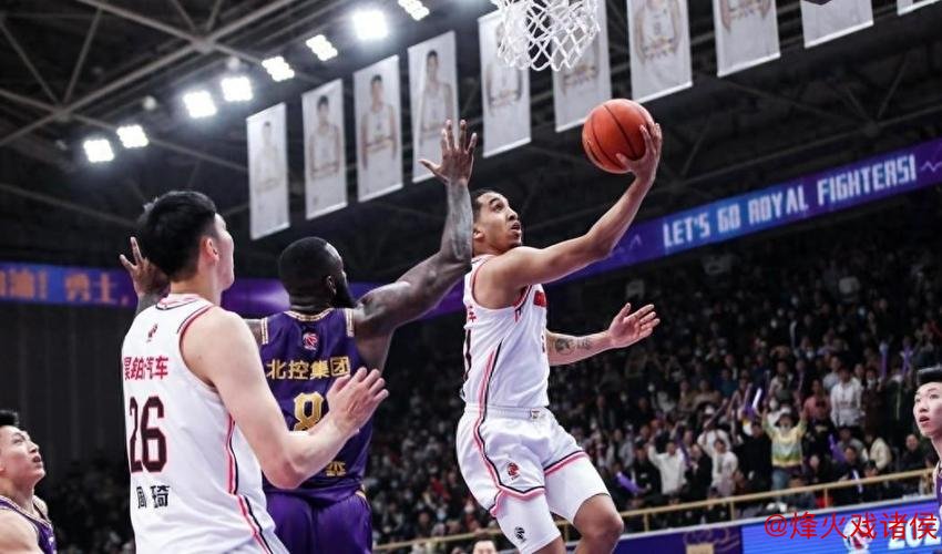 威姆斯32分周琦13+10 广东击败北控豪取8连胜 威姆斯32分周琦13+10 广东击败北控豪取8连胜