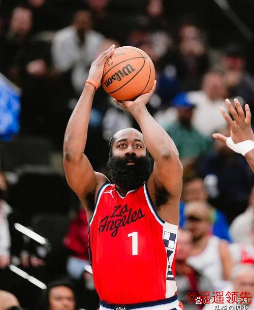 26分领先险翻车！哈登生死三分救主，快船这赢球方式太刺激！