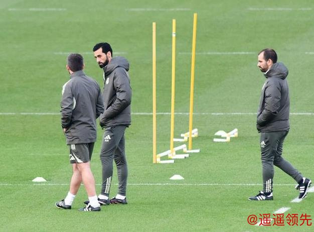 姆巴佩想要金球奖，年轻的阿韦洛亚会是他的“帮手”么